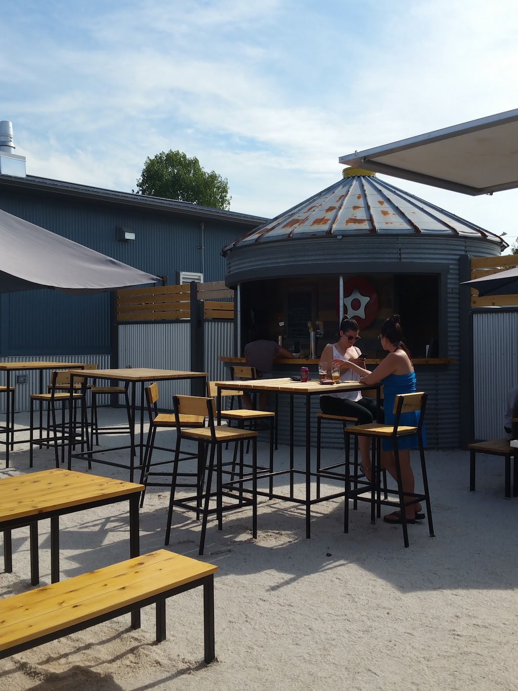 Manitoulin Brewing Company | 43 Manitowaning Rd, Little Current, ON P0P 1K0, Canada | Phone: (705) 370-5633