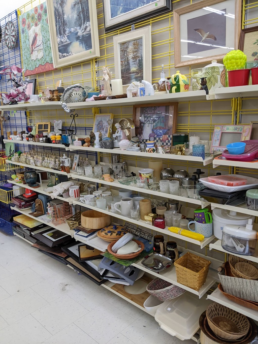 The Salvation Army Thrift Store | 118 Wyse Rd, Dartmouth, NS B3A 1N7, Canada | Phone: (902) 463-3500
