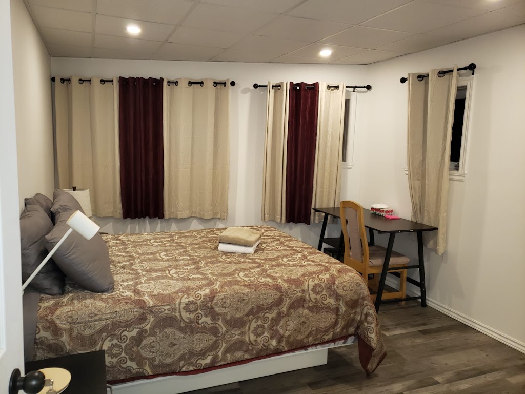 Bed & Breakfast Lac Nadeau | 4320 Chem. du Lac Nadeau, Mont-Laurier, QC J9L 3G4, Canada | Phone: (867) 222-6400