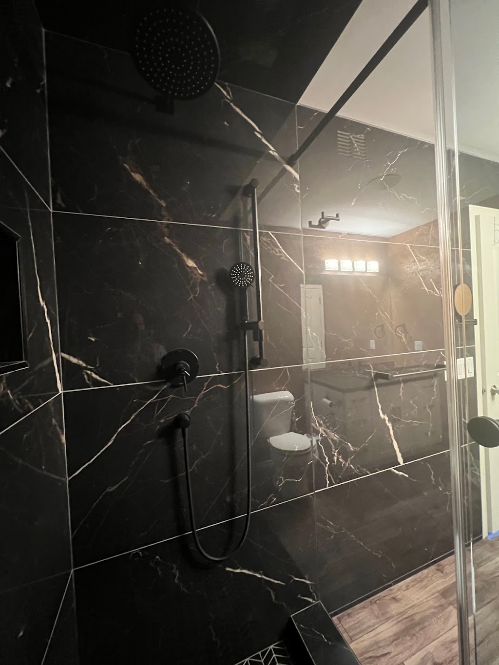 J & R Tile | 1795 Corydon Ave, Winnipeg, MB R3N 0K6, Canada | Phone: (204) 504-4373