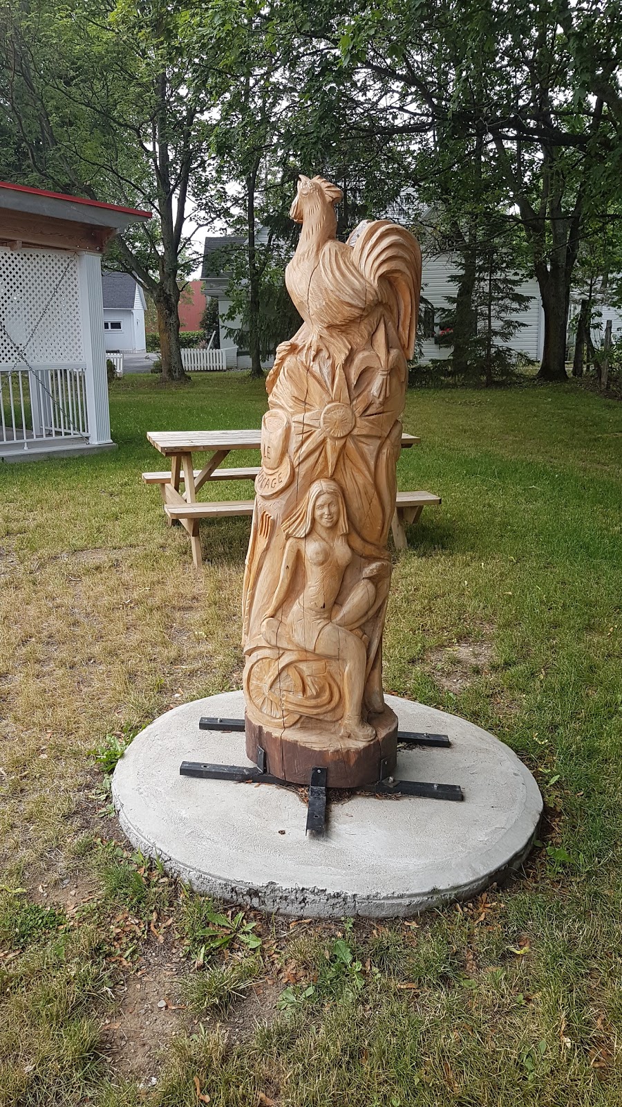 Casse-Croute Le Bocage | 202 Avenue de Gaspé O, Saint-Jean-Port-Joli, QC G0R 3G0, Canada | Phone: (418) 358-3122