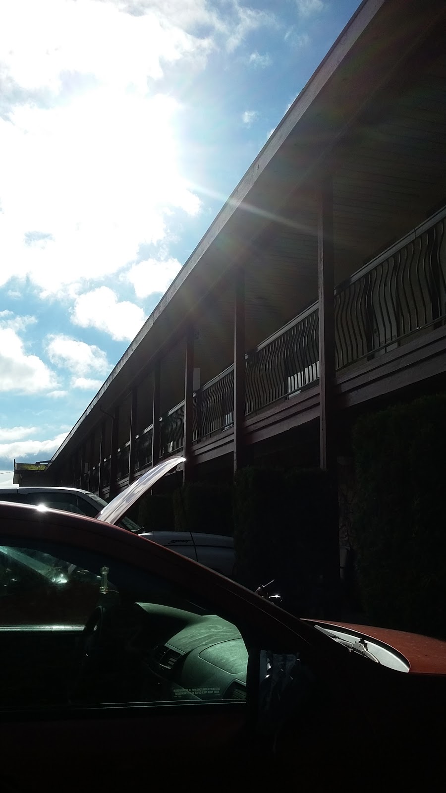 Mission Inn Motel | Mission, BC V2V 6N7, Canada | Phone: (604) 287-1705