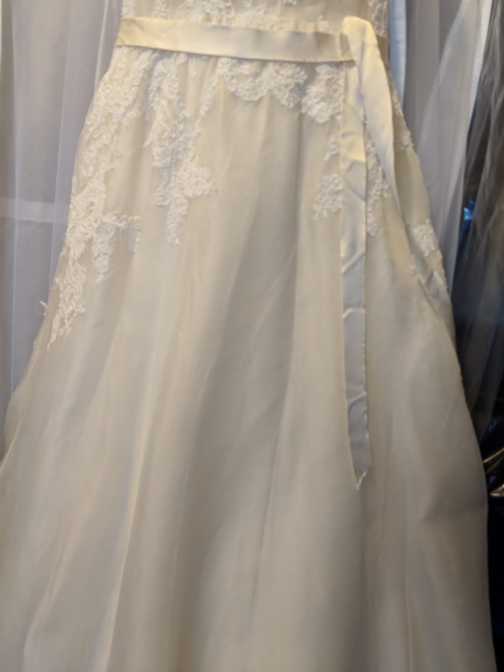 Barkers Fine Dry Cleaning | 116 – 555 Strathcona Blvd SW, Calgary, AB T3H 2Z9, Canada | Phone: (403) 246-2613