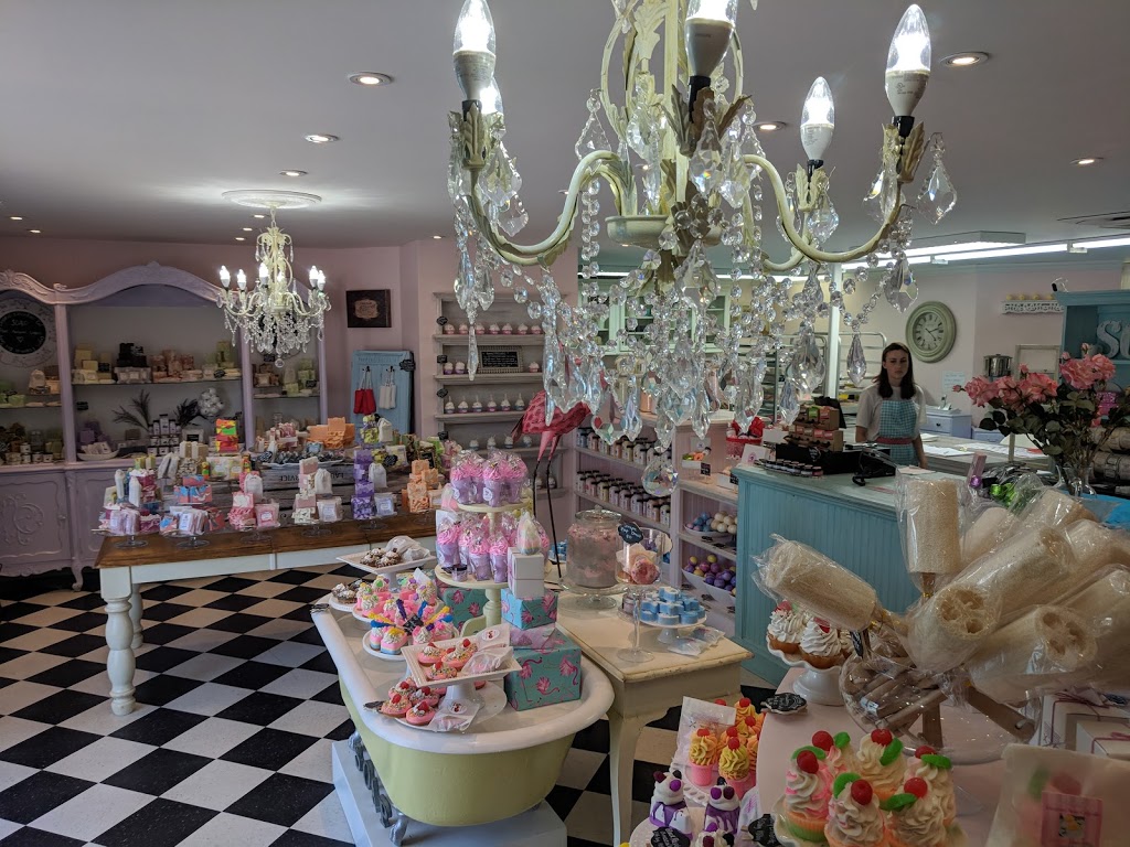 Sugar Bubbles Seabright | 11452 Peggys Cove Rd, Seabright, NS B3Z 2Z2, Canada | Phone: (902) 821-7837