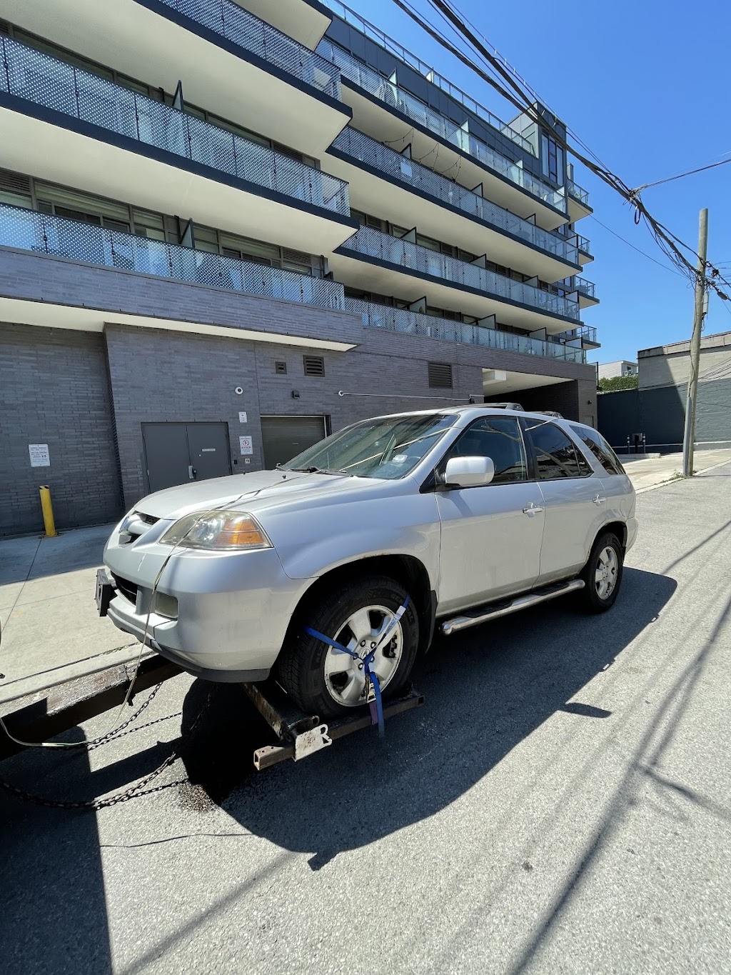 RAM Scrap Car Removal | 47 Stratton Crescent, Whitby, ON L1R 1V5, Canada | Phone: (647) 554-4111