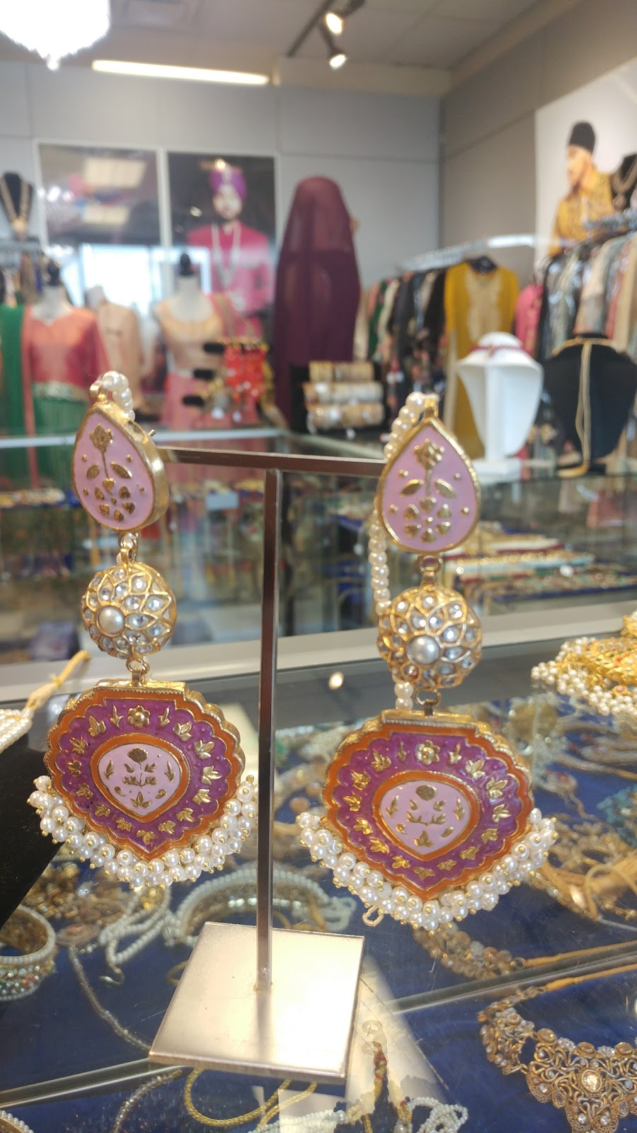 G1 Fashion Hub | 8917 The Gore Rd, Brampton, ON L6P 0B7, Canada | Phone: (416) 786-6505