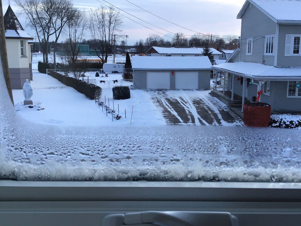 Portes et Fenêtres Dicaire Inc. | 910 Rte Harwood, Vaudreuil-Dorion, QC J7V 8P2, Canada | Phone: (450) 455-2772