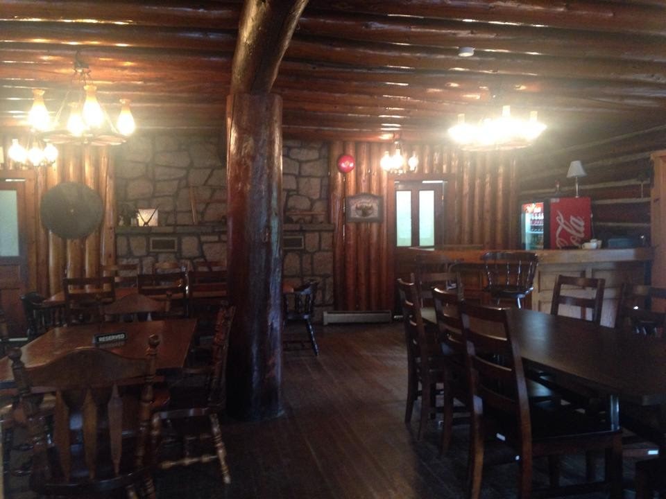 Ox Narrows Lodge | 3538 Kushog Lake Rd, Algonquin Highlands, ON K0M 1J2, Canada | Phone: (416) 580-2272