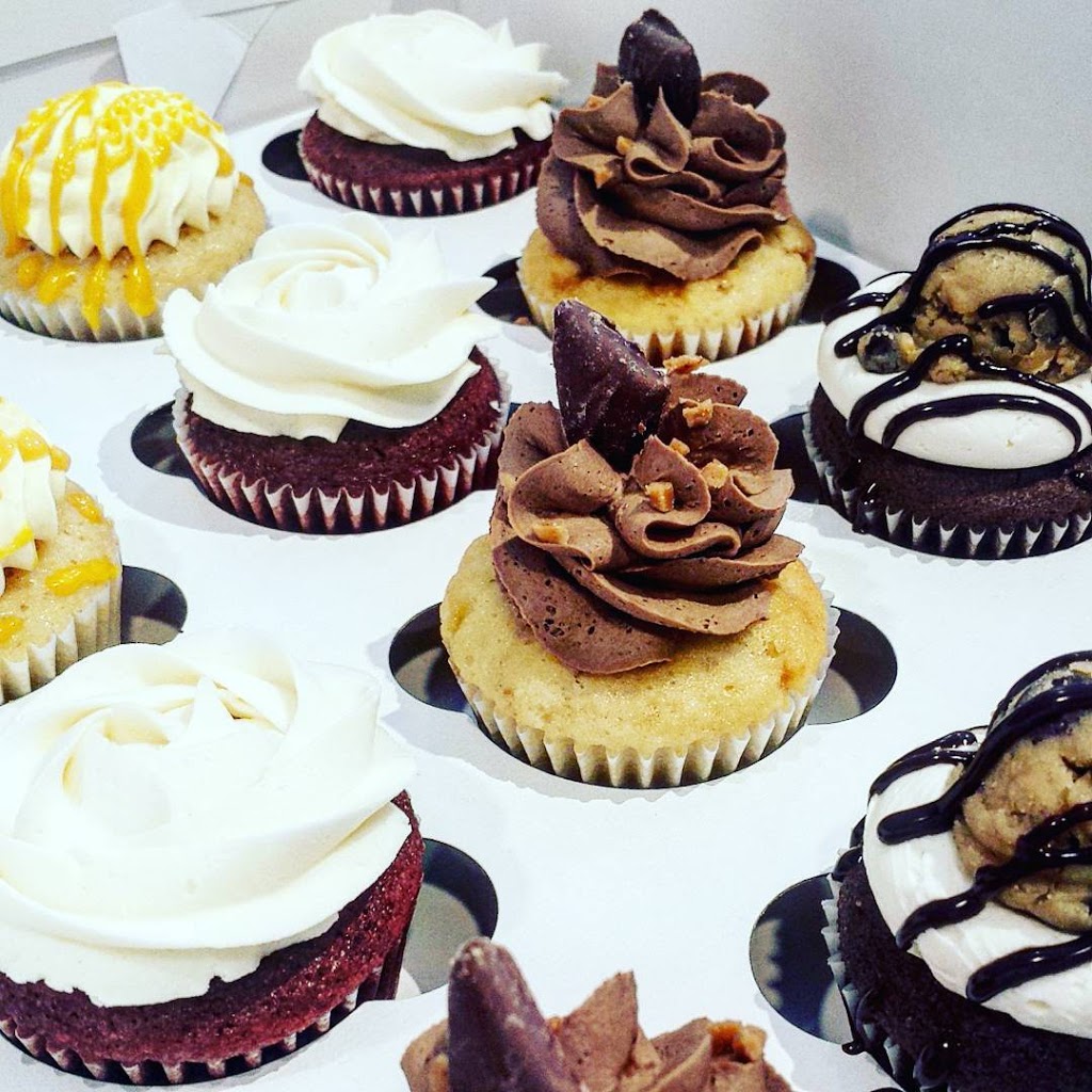 Caked With Love Co. | 431 Thames Ave Unit F, Winnipeg, MB R2L 0V4, Canada | Phone: (204) 284-2253