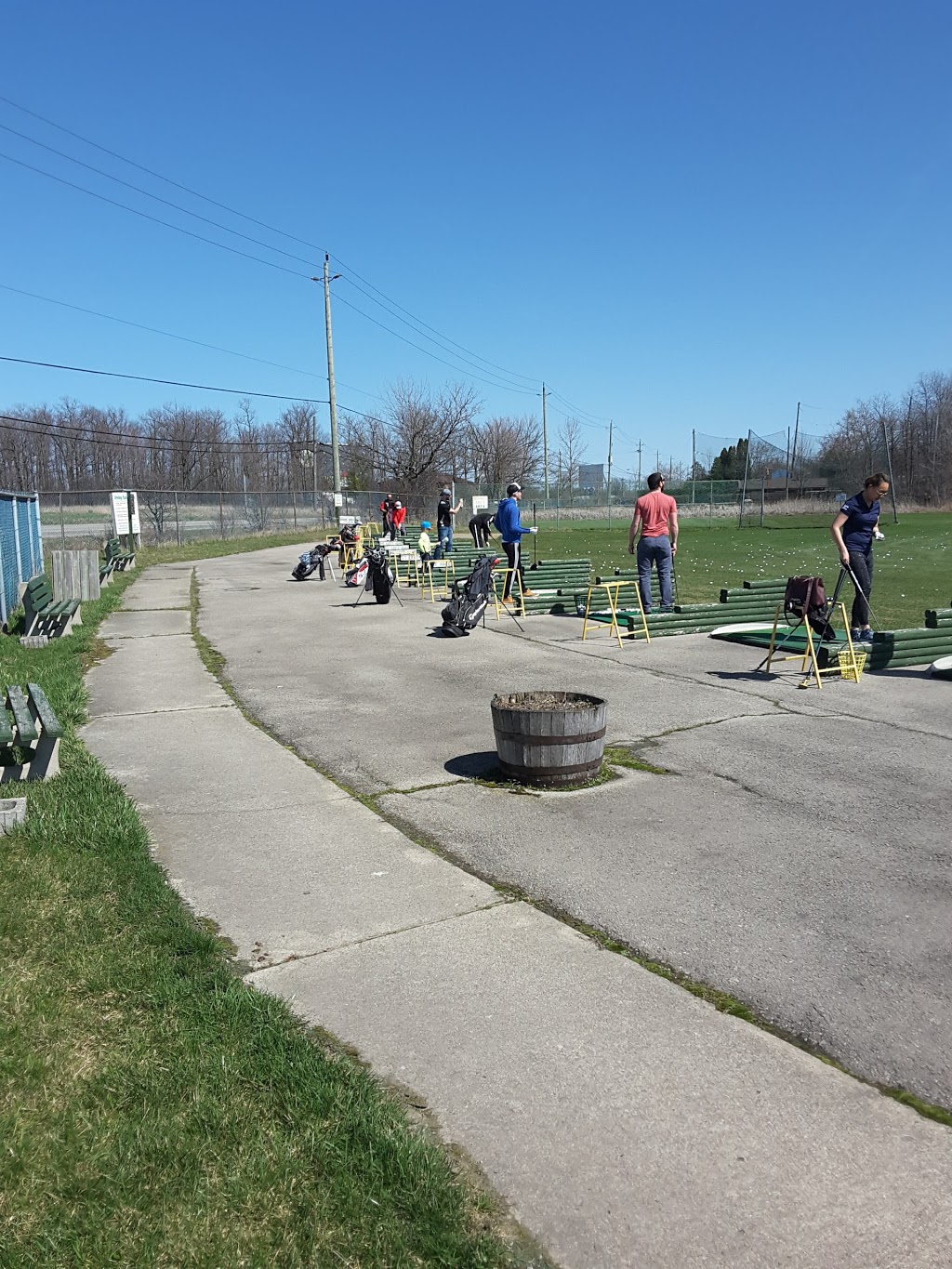 Pyramid Golf Academy | 22 Green Mountain Rd E, Stoney Creek, ON L8J 2W4, Canada | Phone: (289) 925-7885