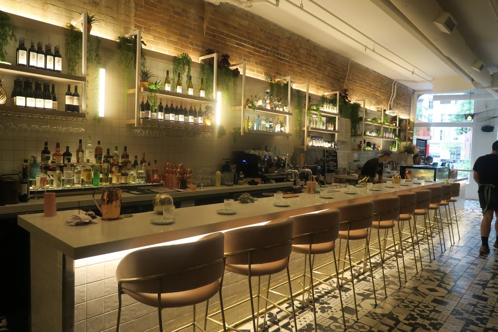 Fresh on Front | 47 Front St E, Toronto, ON M5E 1B3, Canada | Phone: (416) 599-4442
