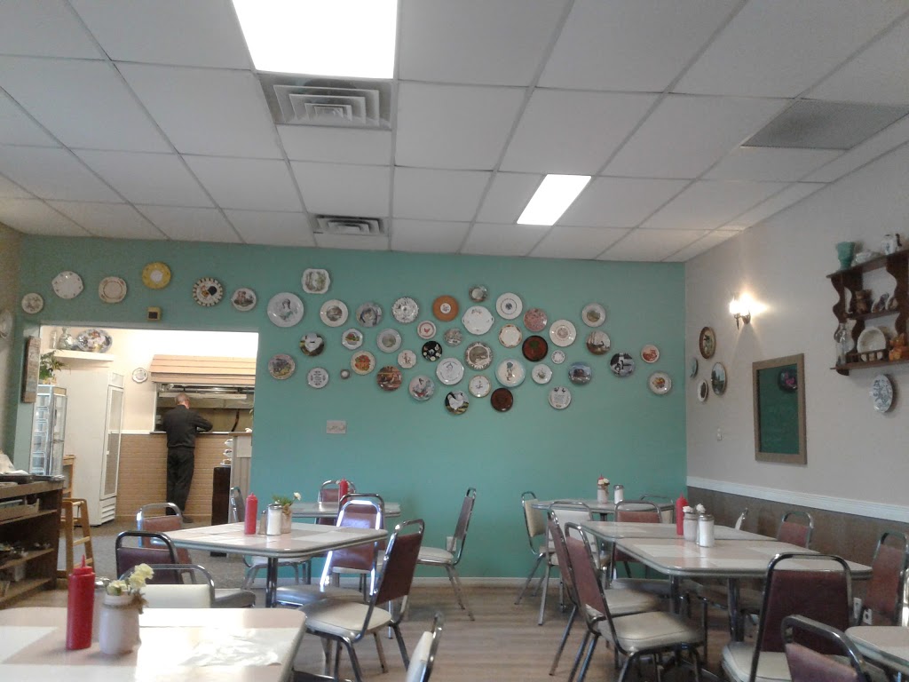 Mama Bears Diner | 324 Riverside Pkwy, Frankford, ON K0K 2C0, Canada | Phone: (613) 398-6959
