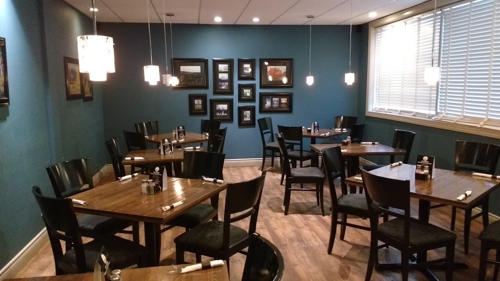 Coyote Grill | 106 2 St W, Cremona, AB T0M 0R0, Canada | Phone: (403) 637-0097