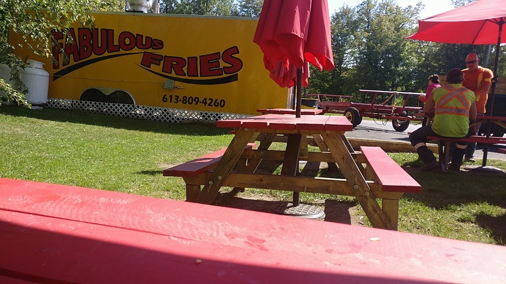 Fabulous Fries | 380 Almonte St, Almonte, ON K0A 1A0, Canada | Phone: (613) 809-4260