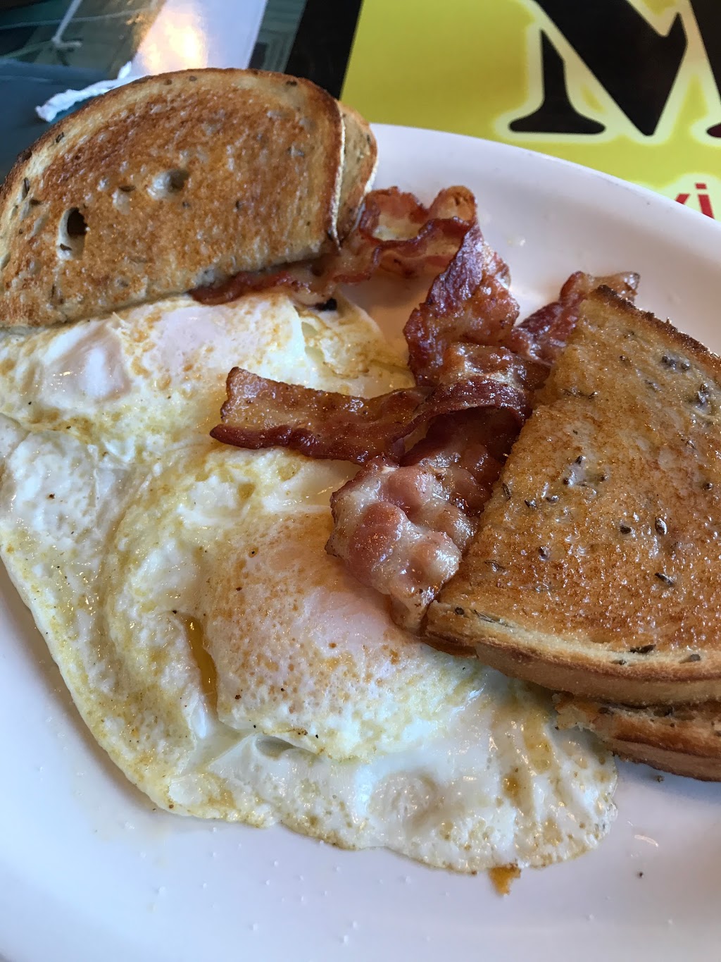 McMahons Family Restaurant | 1849 Grand Island Blvd, Grand Island, NY 14072, USA | Phone: (716) 773-9707