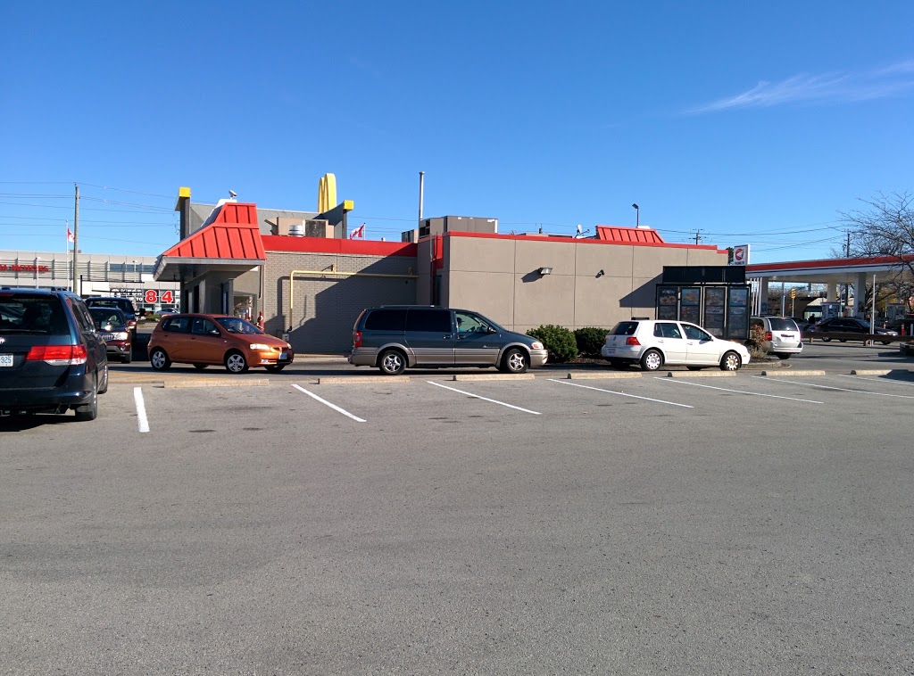 McDonald's - 385 Ontario St, St. Catharines, ON L2R 5L3, Canada