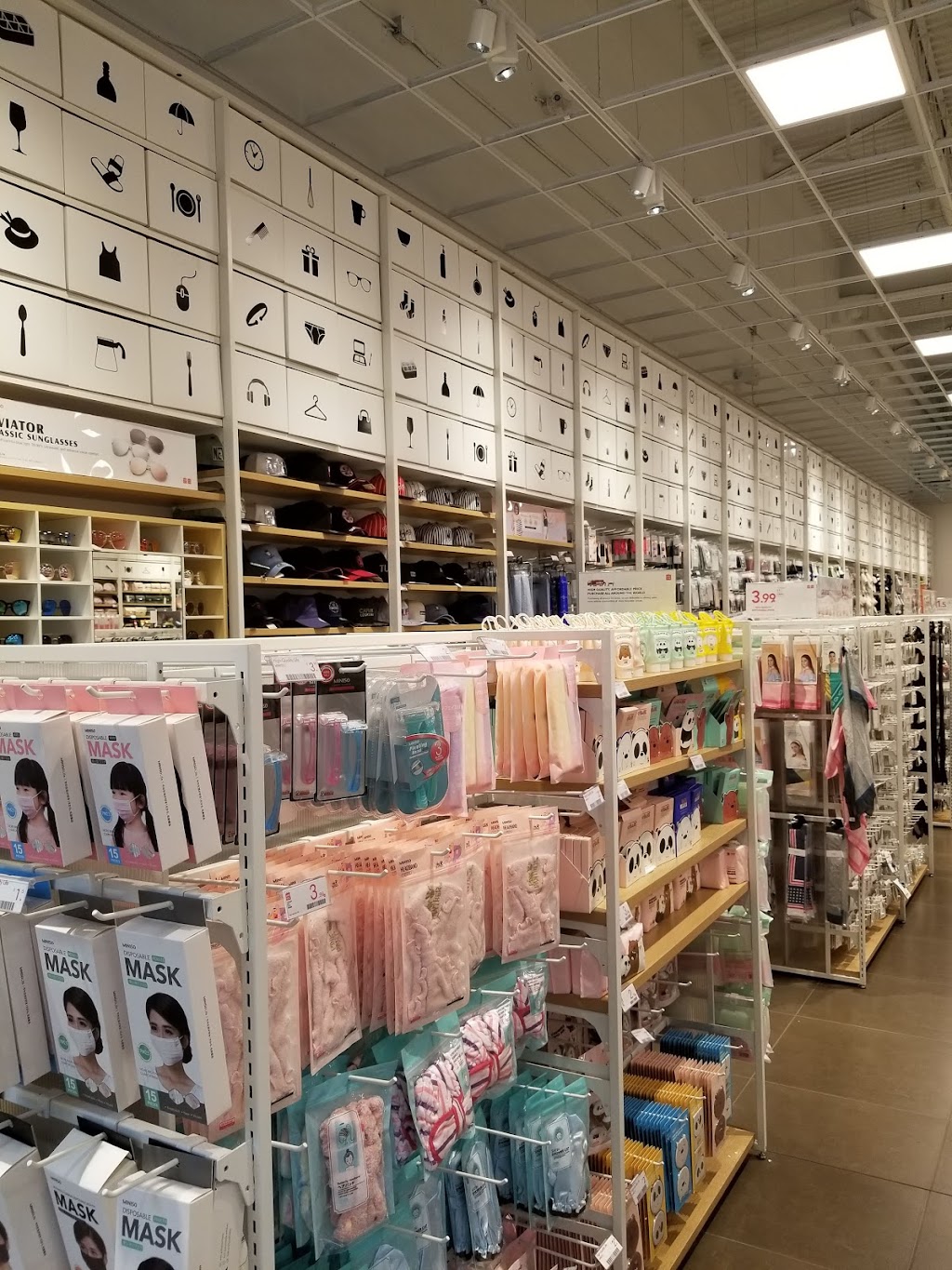 MINISO | Tsawwassen Mills, 5000 Canoe Pass Wy #317, Delta, BC V4M 0B3, Canada | Phone: (604) 382-0089