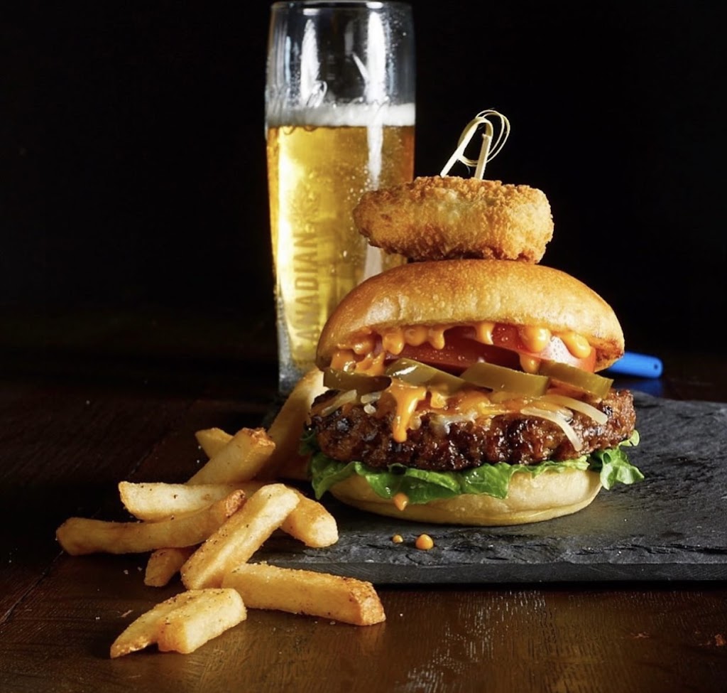 Wild Wing | 600 Mitchell Rd S, Listowel, ON N4W 0C8, Canada | Phone: (519) 418-2030