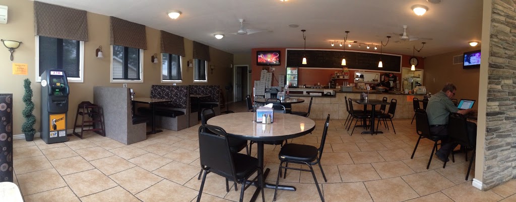 Village Pizza & Wings | 1766 4th Line, Ohsweken, ON N0A 1M0, Canada | Phone: (519) 445-0396