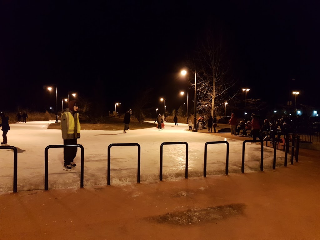Colonel Samuel Smith Dog Park | dr 4b6, 65 Colonel Samuel Smith Park Dr, Etobicoke, ON M8V 4B6, Canada