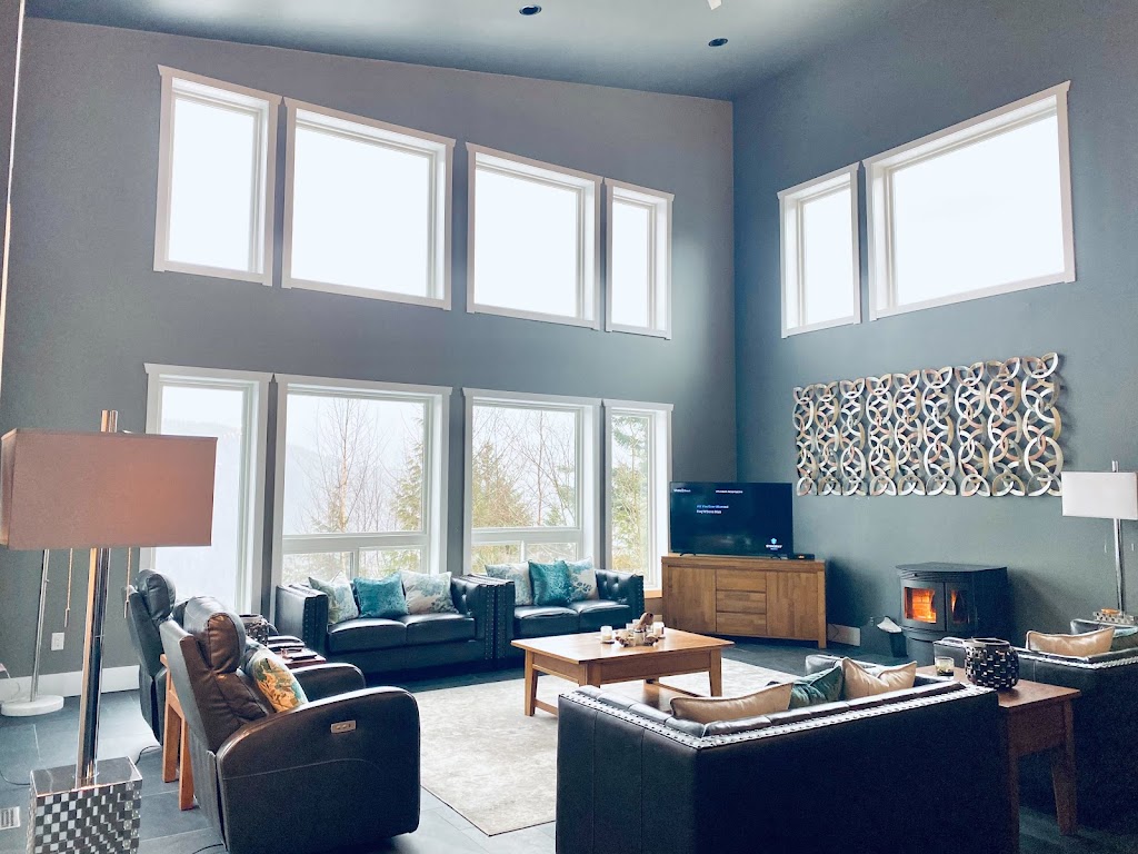 American Creek Lodge | CH96+7F, Hope, BC V0X 1L3, Canada | Phone: (604) 825-2450