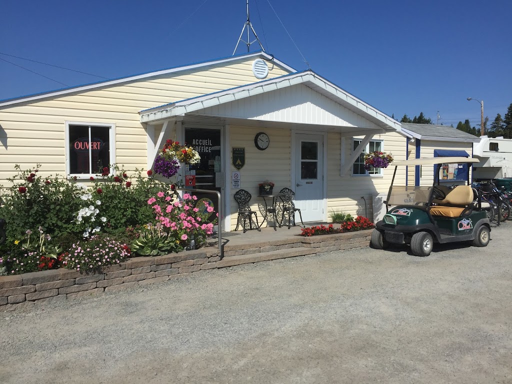 Camping Du Quai | 70 Rue de lAncrage, Rivière-du-Loup, QC G5R 6B1, Canada | Phone: (418) 860-3111
