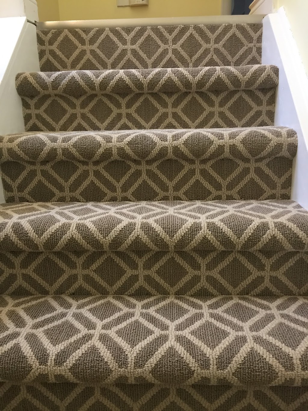 Direct Carpet | 1500 Upper Middle Rd W #233, Oakville, ON L6M 0C2, Canada | Phone: (905) 575-7847