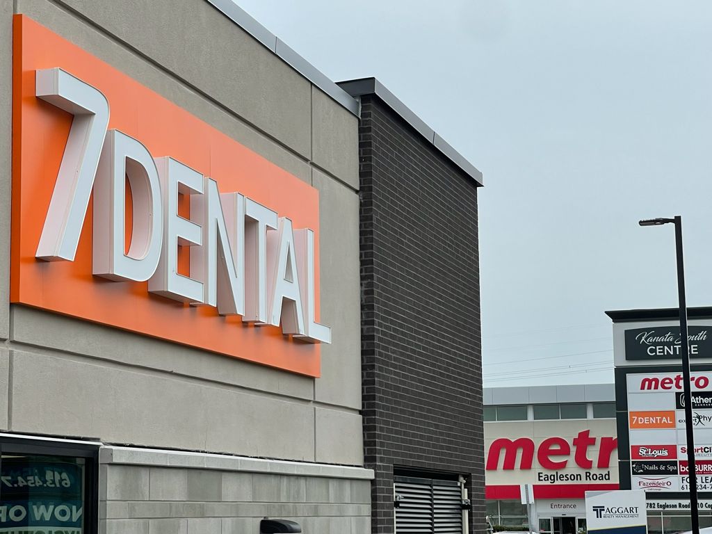 7Dental Kanata | 780 Eagleson Rd, Kanata, ON K2M 2V8, Canada | Phone: (613) 733-6825