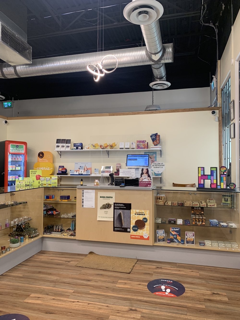 Bud Mart Weed Dispensary Bayside | 1301 8 St SW #17, Airdrie, AB T4B 0M9, Canada | Phone: (587) 360-0036