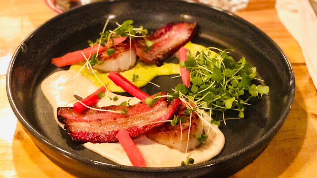 Restaurant Sinsemilla | 665 Rue Saint-Jean, Québec, QC G1R 1P7, Canada | Phone: (418) 522-1640