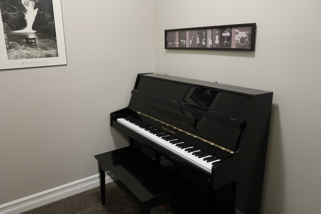 Renées Music Studio | 421 E Puce Rd, Belle River, ON N0R 1A0, Canada | Phone: (519) 727-0555