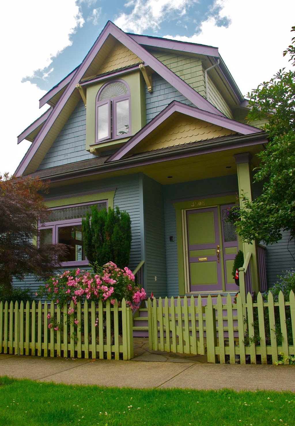 Brush Brothers Painting | 40111 Skyline Pl, Squamish, BC V8B 0L1, Canada | Phone: (604) 725-7095