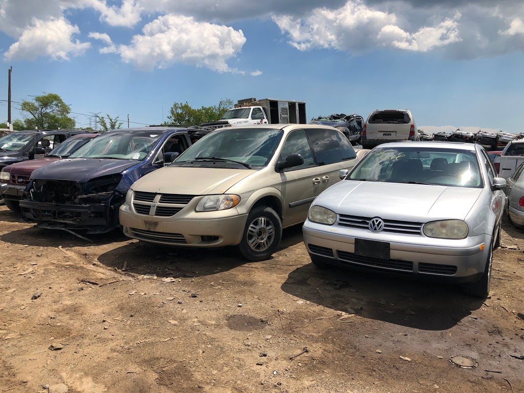 Scrap Car Removal | 20 Shore Breeze Dr, Etobicoke, ON M8V 1A1, Canada | Phone: (647) 492-7730