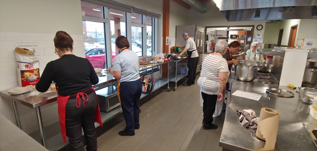 Cuisines de lAmitié | 2210 Rue André, Brossard, QC J4Z 2Z8, Canada | Phone: (450) 443-6770