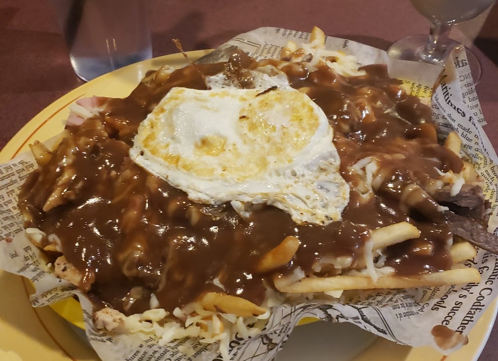 Pete & Roys Canadian Pub | 101 Main St, Rosetown, SK S0L 2V0, Canada | Phone: (306) 882-3323