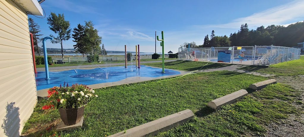Camping Du Quai | 70 Rue de lAncrage, Rivière-du-Loup, QC G5R 6B1, Canada | Phone: (418) 860-3111