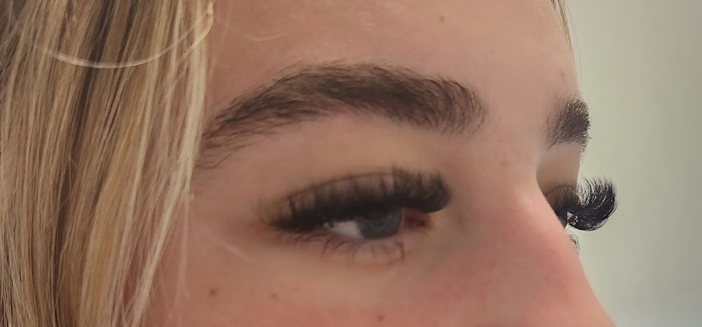 Lulu Lashes | 6701 AB-53 #170, Ponoka, AB T4J 1K3, Canada | Phone: (403) 963-9808