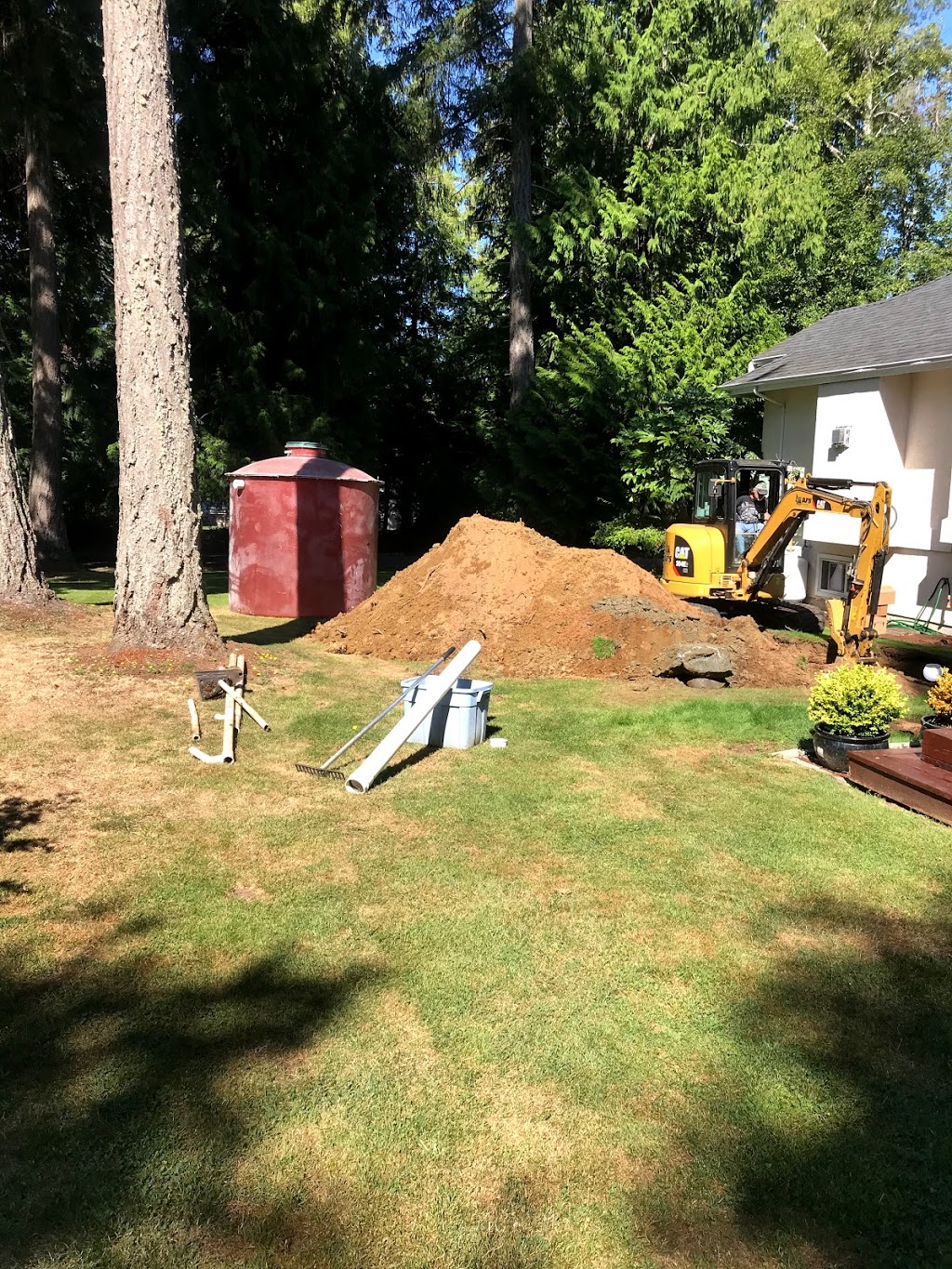 DJS Mini Excavating | 989 Moss Ridge Close, Victoria, BC V9C 4M8, Canada | Phone: (250) 478-1403