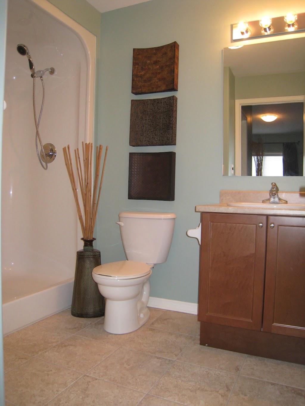Notting Hill Apartments - CaraCo Property Management | 2753 Princess St, Kingston, ON K7P 0H1, Canada | Phone: (613) 536-8280