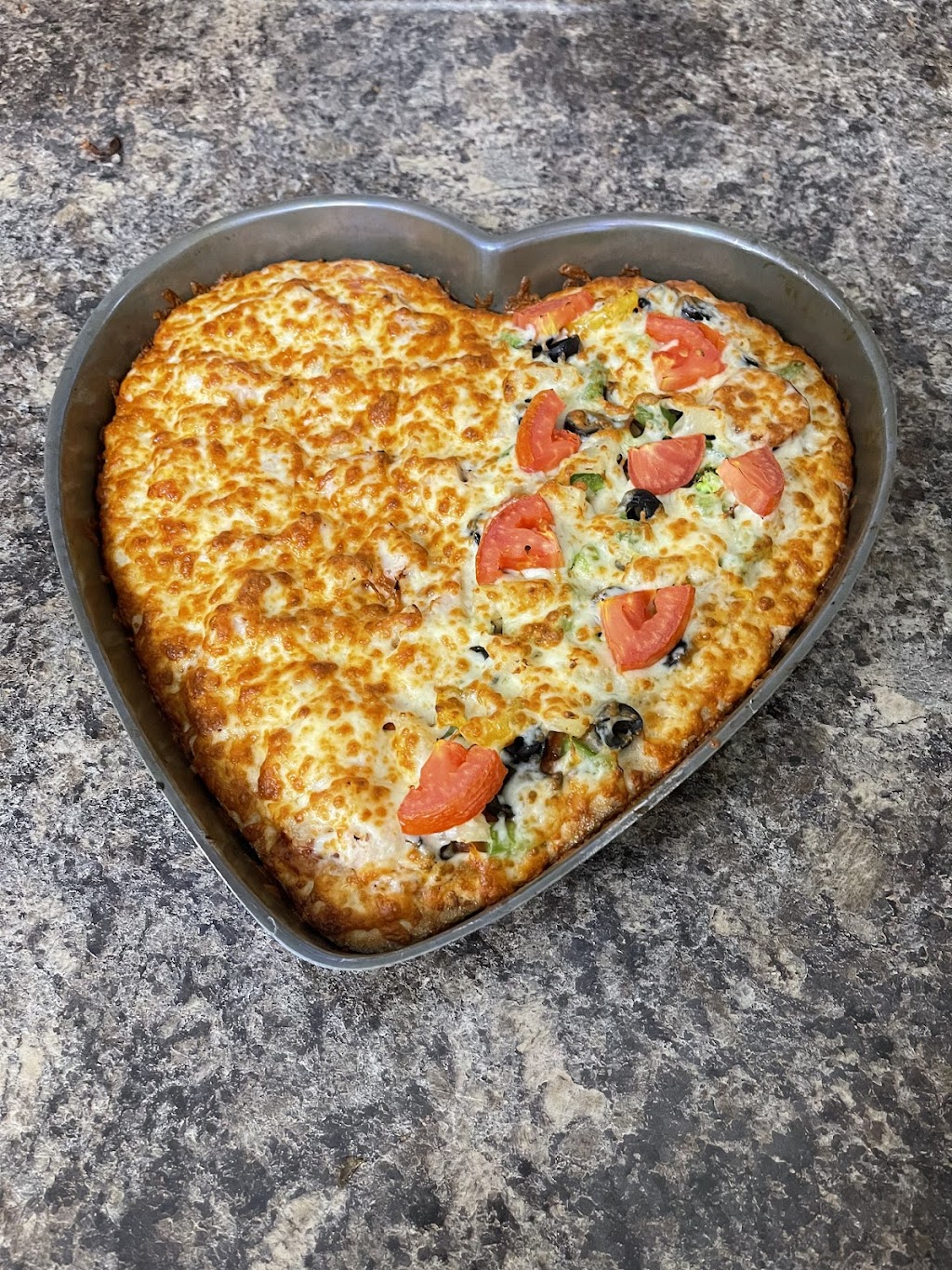 Classic Pizza & Donair | 3161 141 St SW, Edmonton, AB T6W 4L2, Canada | Phone: (780) 760-5002