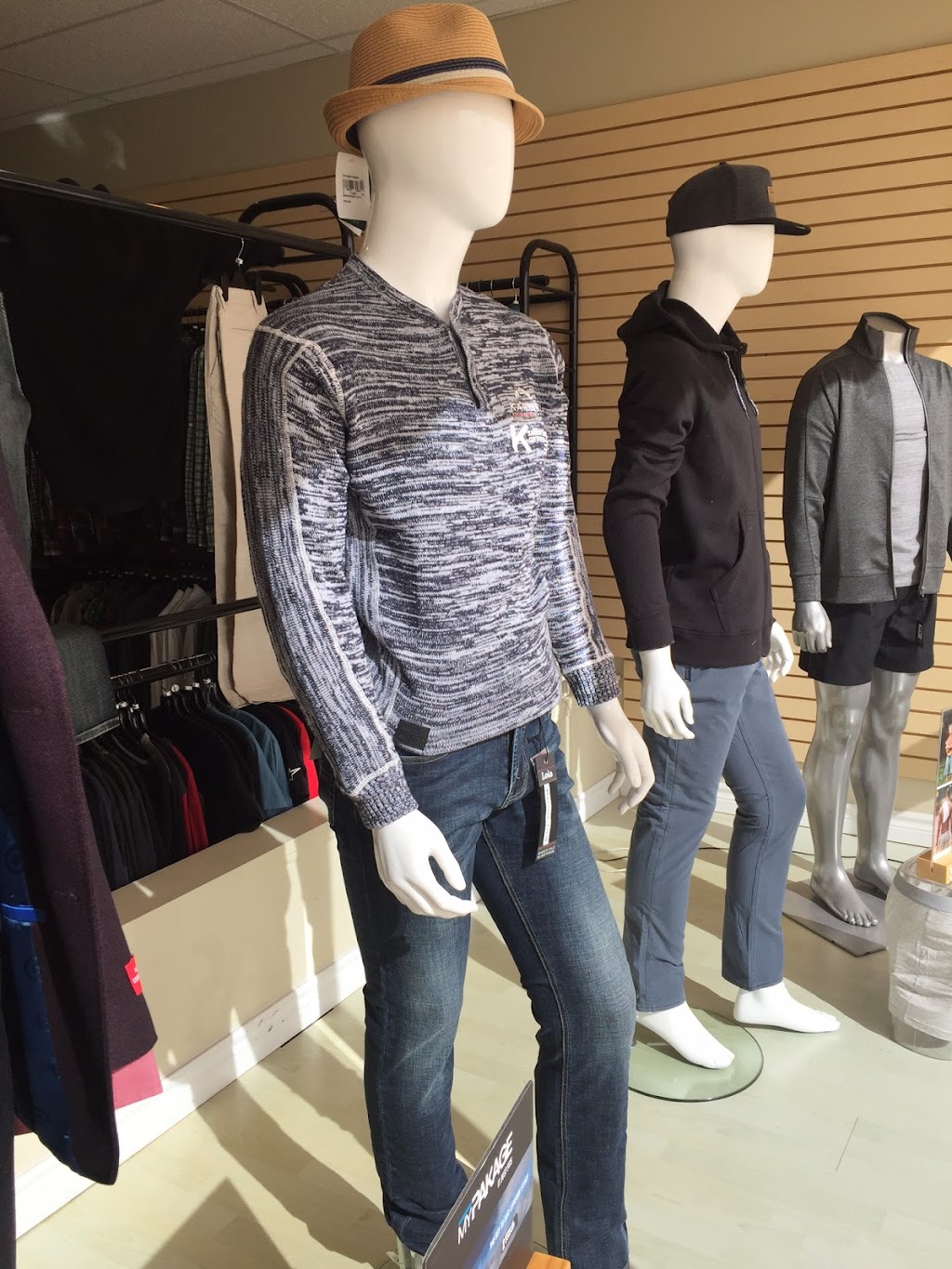 Winstons Mens Wear | 8 Courthouse Square, Goderich, ON N7A 1M3, Canada | Phone: (519) 440-0633