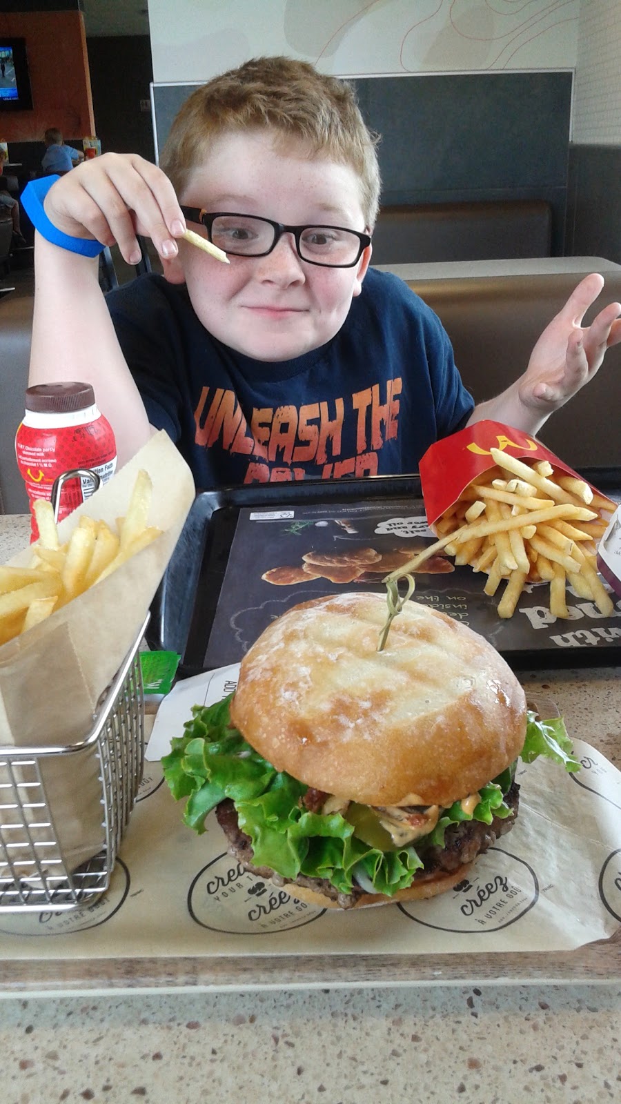 McDonalds | 588 Portland St, Dartmouth, NS B2W 2M3, Canada | Phone: (902) 435-3181