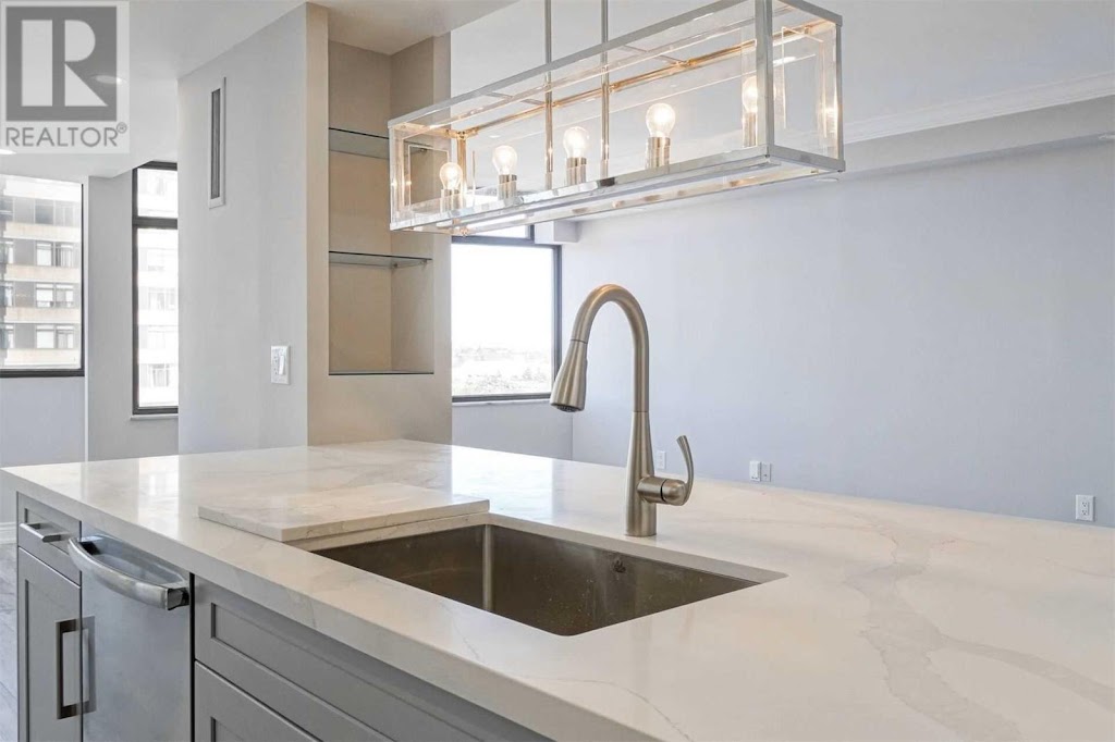 City Crown Countertop Inc | 101 Freshway Dr unit 35, Vaughan, ON L4K 1R9, Canada | Phone: (905) 251-5749