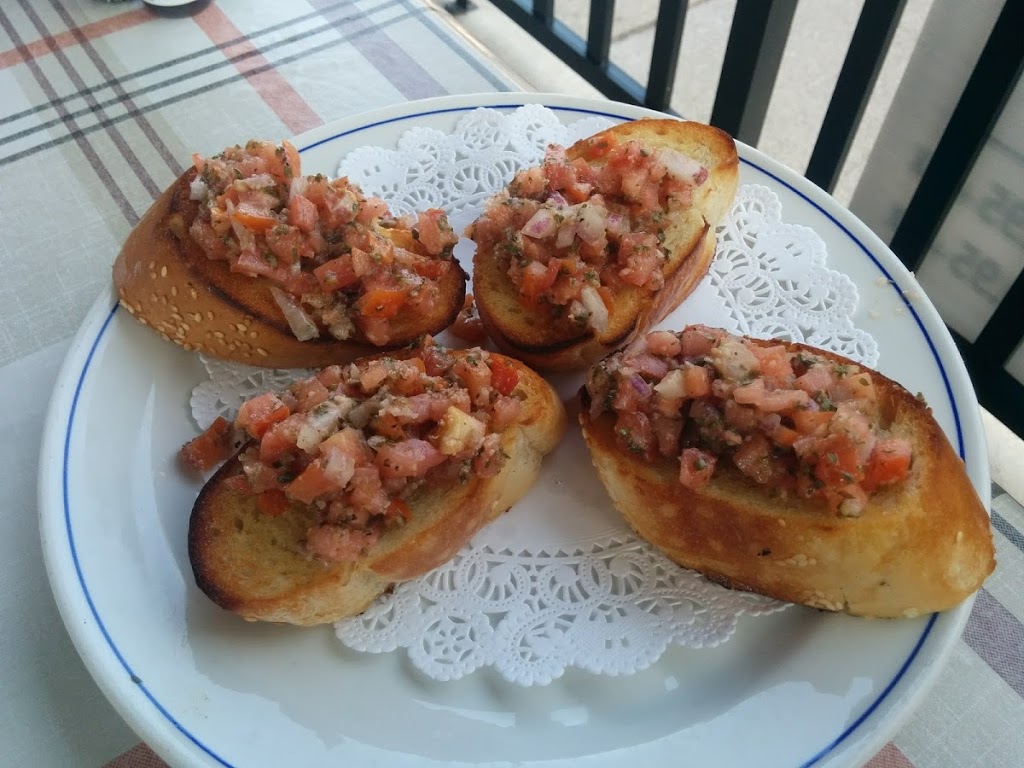 Casa Di Giorgio Restaurant | 1646 Queen St E, Toronto, ON M4L 1G3, Canada | Phone: (416) 686-7066