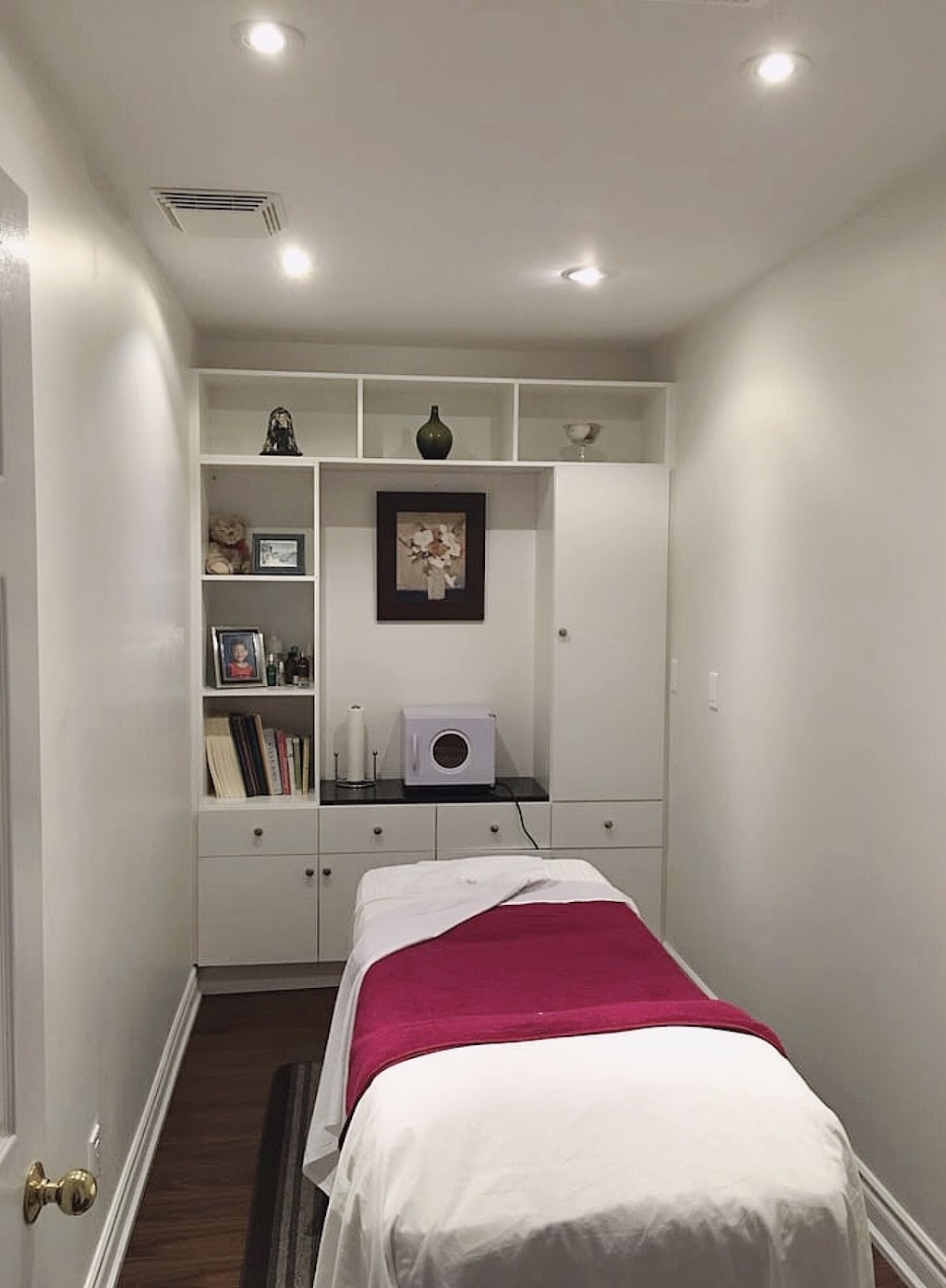 V-Vogue Beauty Station | 1-2675 Bur Oak Ave, Markham, ON L6B 1K8, Canada | Phone: (905) 209-8275