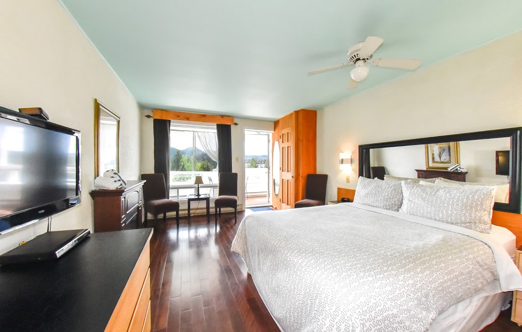 Hôtel Spa Watel | 250 Rue Saint Venant, Sainte-Agathe-des-Monts, QC J8C 2Z7, Canada | Phone: (800) 363-6478