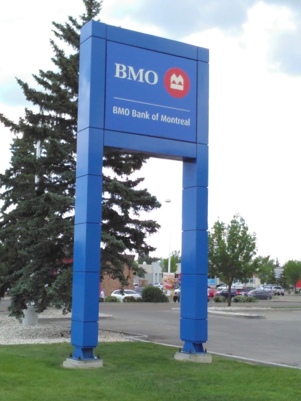 BMO Bank of Montreal | 3003 137 Ave NW, Edmonton, AB T5A 5G8, Canada | Phone: (780) 408-0442