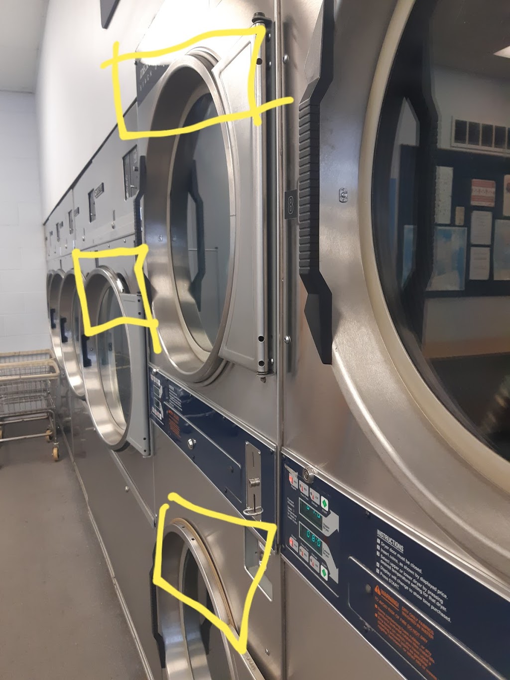 Bright & Breezy Coin Laundry | 15428 Fraser Hwy, Surrey, BC V3R 3P5, Canada | Phone: (604) 581-3074