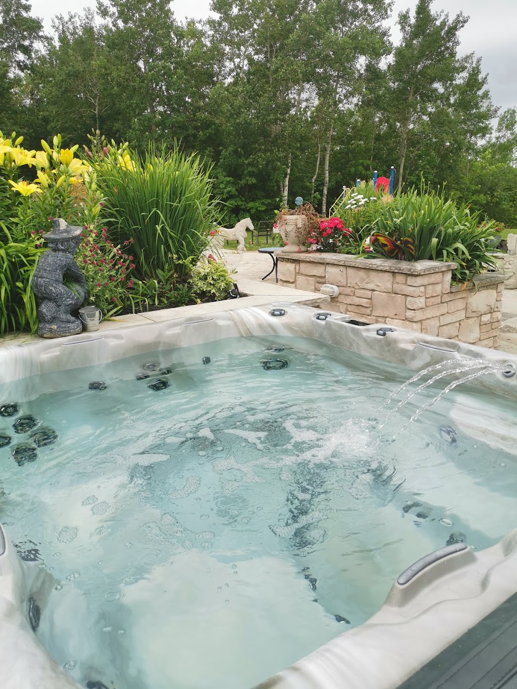 COZY CATS BED & BREAKFAST | Sydney Bay Rd, Ontario N0H 1X0, Canada | Phone: (519) 534-2273