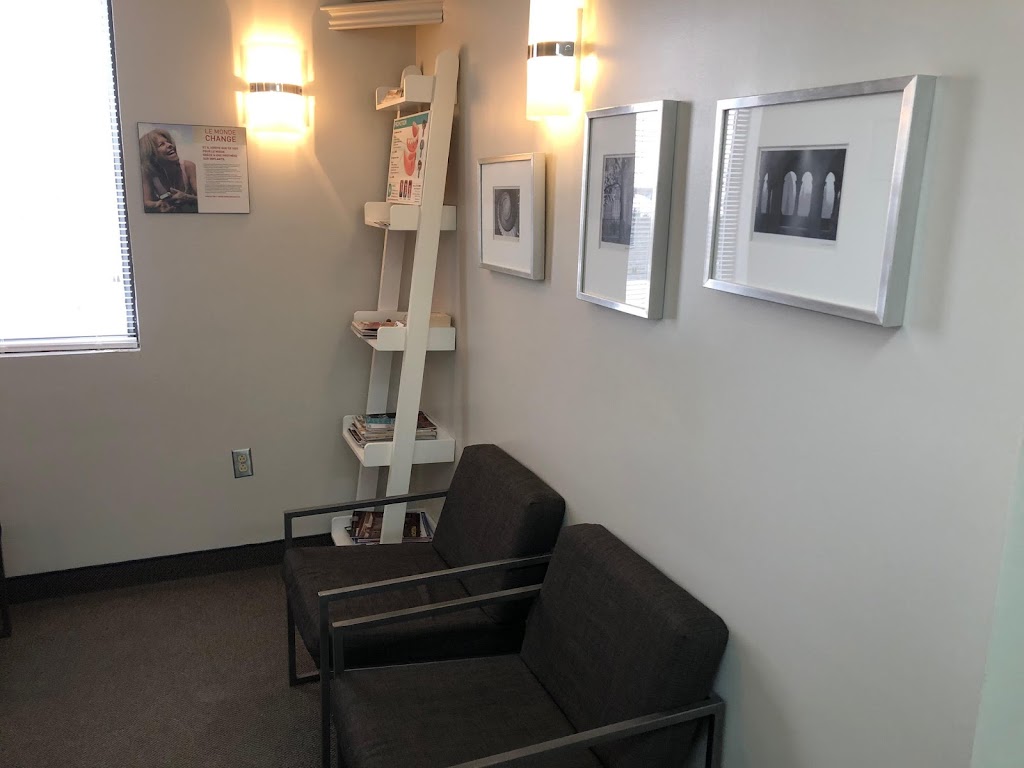 Mauricio Sandoval d.d. Denturologiste | 2424 Boul. Lapinière bureau 203, Brossard, QC J4Z 2K9, Canada | Phone: (450) 341-0128